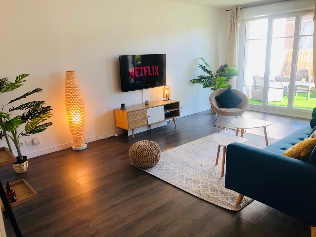Ferienwohnung 7 Minutes Disney/Netflix/Terrace/Car Park Magny-le-Hongre Exterior foto