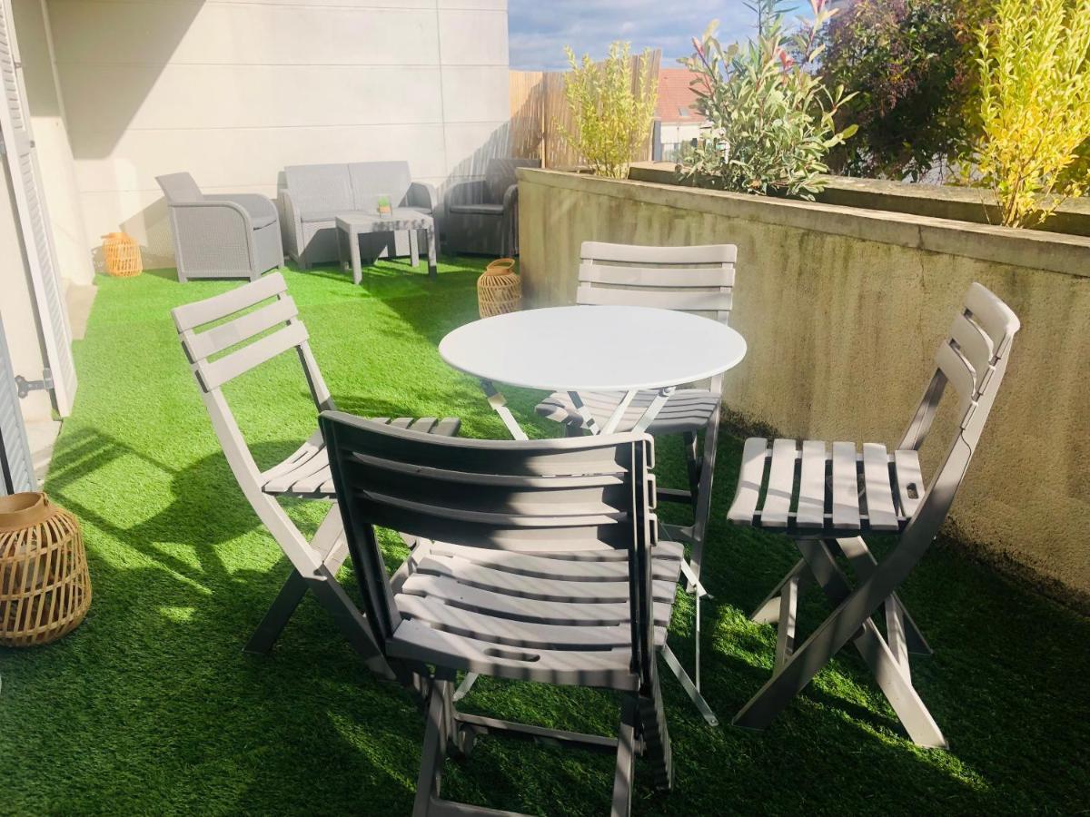Ferienwohnung 7 Minutes Disney/Netflix/Terrace/Car Park Magny-le-Hongre Exterior foto